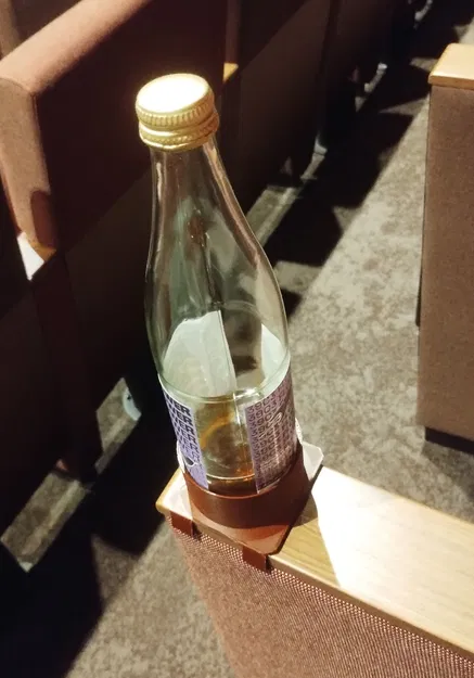 Giá đỡ đồ uống CCH – kẹp chai & lon cho CCH Hamburg - Image 2