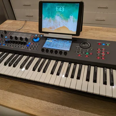 Giá đỡ iPad cho Yamaha MODX M6