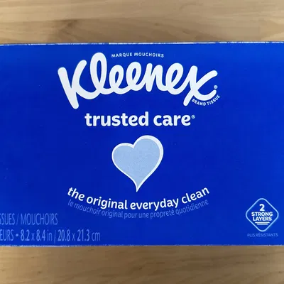Giá treo tường hộp khăn giấy Kleenex (Kleenex tissue box wall mounted holder)