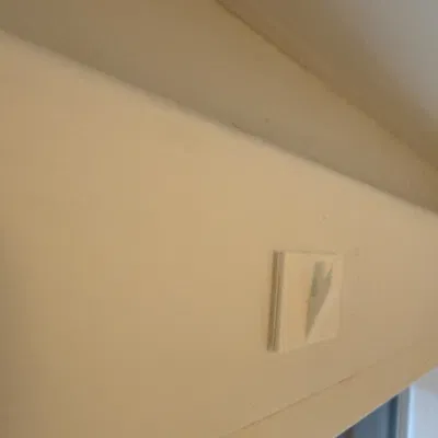 Giá đỡ trang trí dùng Tesa Mounting Tape (Tesa Montageband)