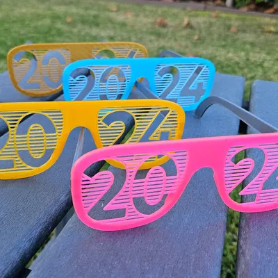 Kính Shutter Shades 2024