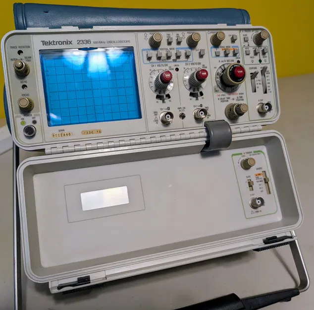 Mẫu thay thế slider mặt trước Tektronix 2336 - Image 1