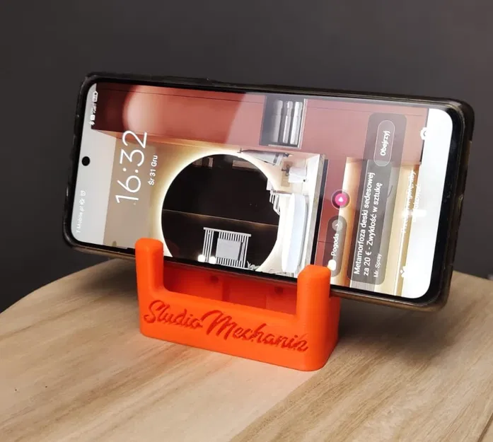 Giá đỡ điện thoại đa năng của Studio Mechanik - Image 1