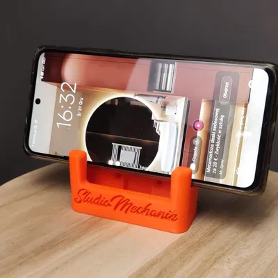 Giá đỡ điện thoại đa năng của Studio Mechanik