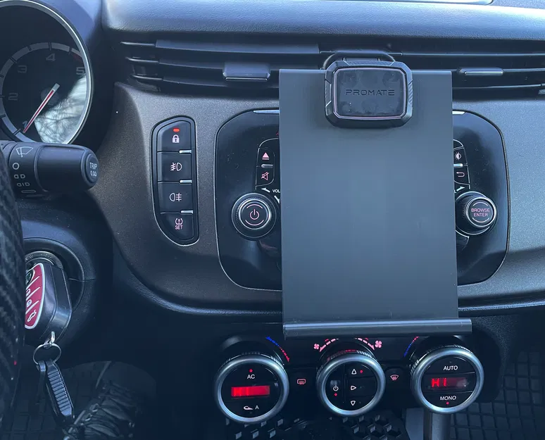 Giá đỡ tablet nam châm cho Alfa Romeo Giulietta 940 - gắn khe CD - Image 2