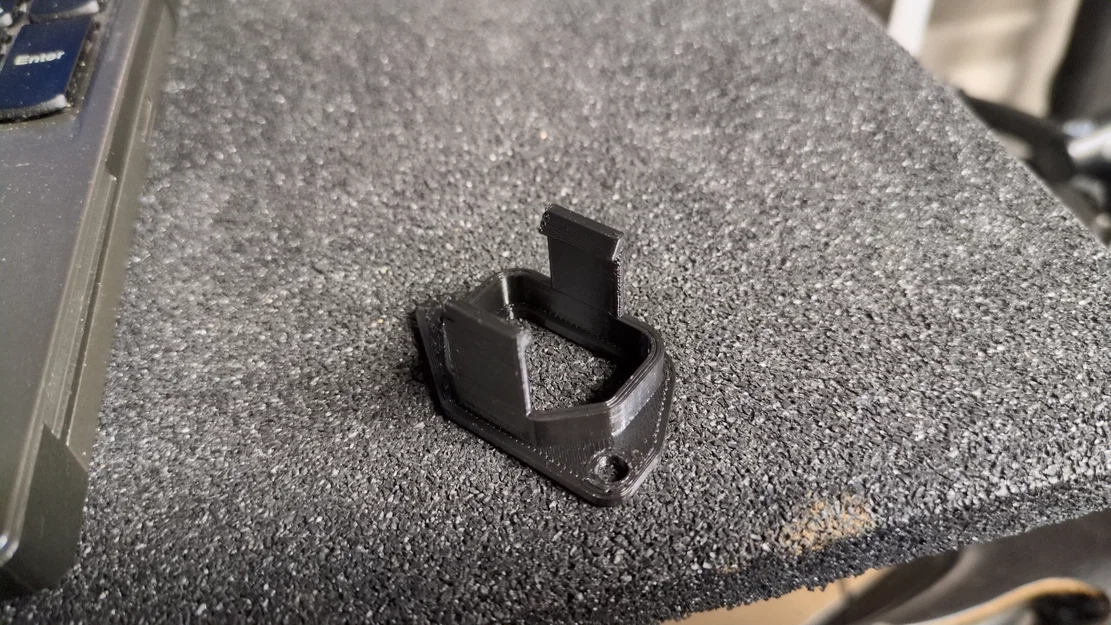 Fractal Design Ridge - Ngàm giữ cáp PSU C13 Low Profile - Image 2