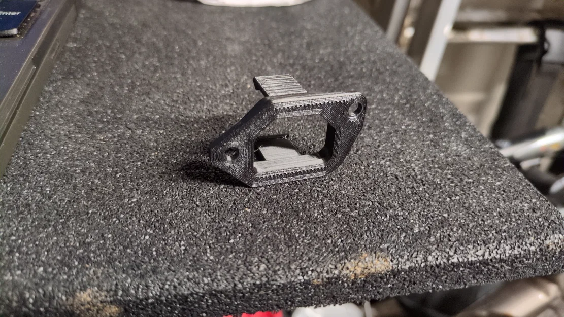 Fractal Design Ridge - Ngàm giữ cáp PSU C13 Low Profile - Image 3