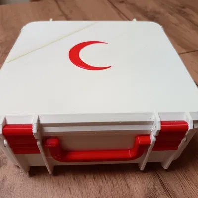 Bộ sơ cứu với biểu tượng trăng lưỡi liềm