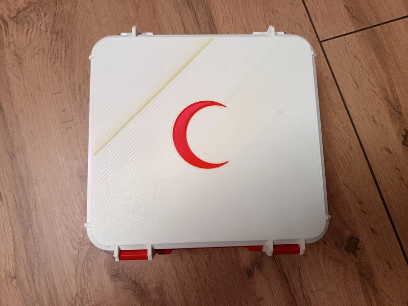 Bộ sơ cứu với biểu tượng trăng lưỡi liềm - Image 4