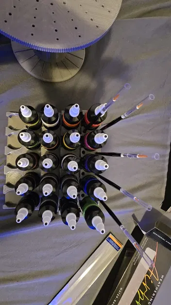 Kệ sơn 30ml (paint-rack-30ml) tích hợp chỗ để cọ - Image 2