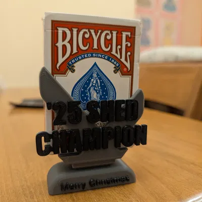 Cúp kẹp bộ bài Bicycle (Bicycle Deck) – Trophy giữ bài