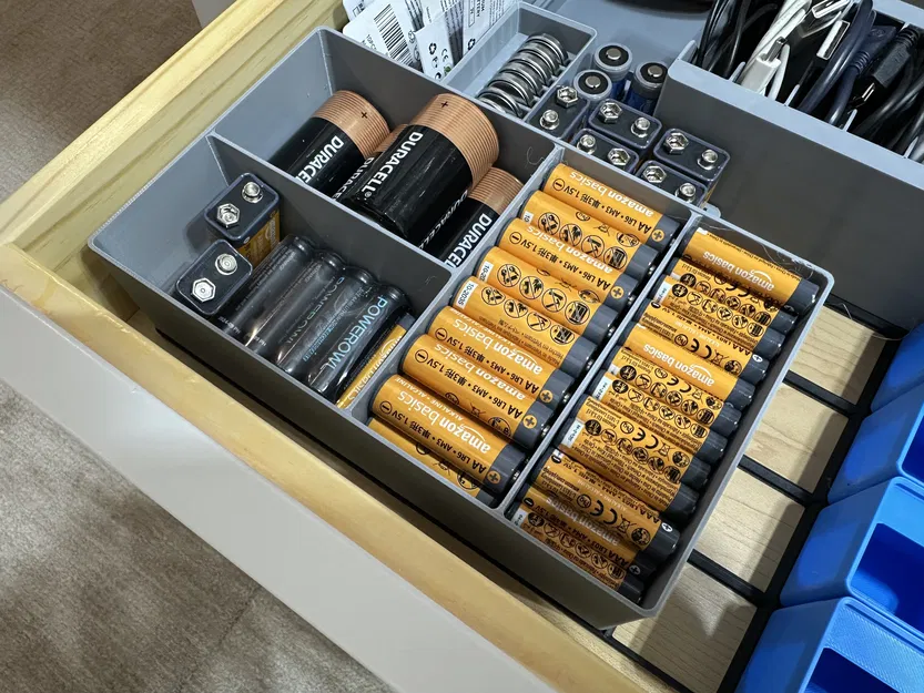 Khay giữ pin Gridfinity Battery Holder 5-3-8 - Image 1