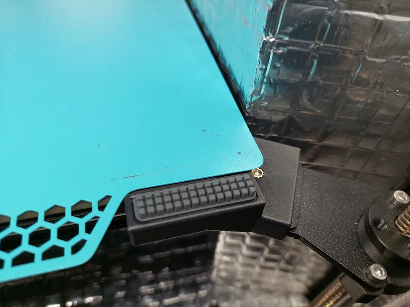 Core One čistič trysky / Core One nozzle wiper - Image 1