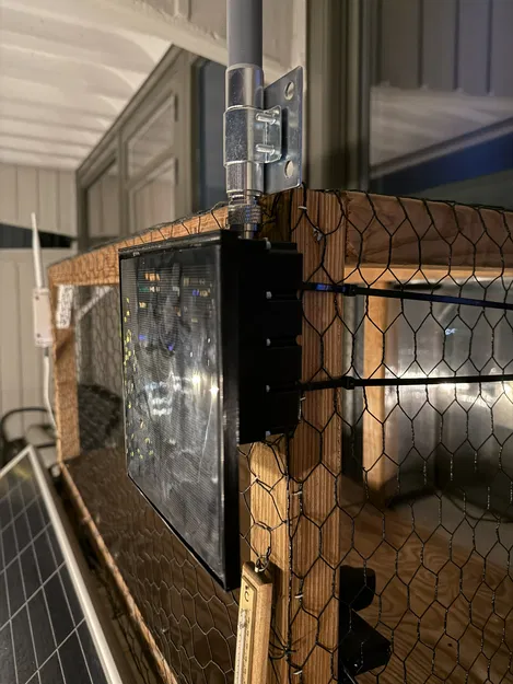 Vỏ node LoRA Meshtastic solar RAK19003 (enclosure chống nước) - Image 1