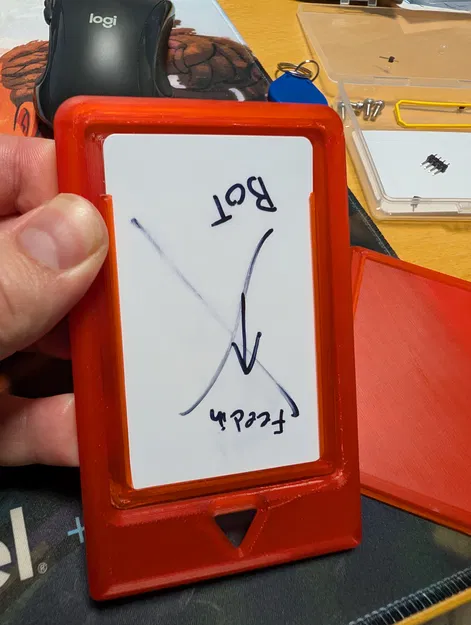 Phần trên của cartridge có khe gắn thẻ ID - Image 1