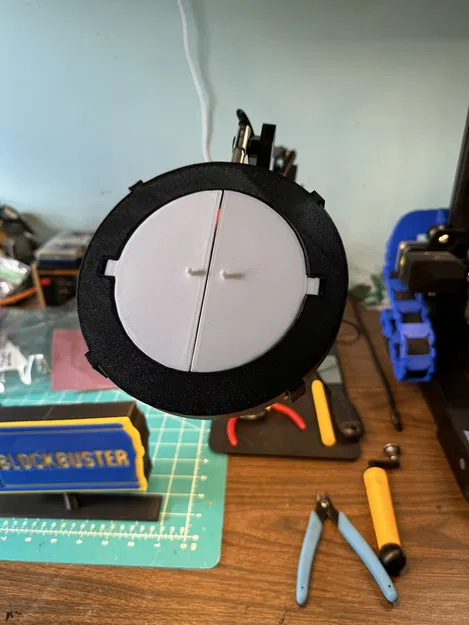 Tấm che kính lúp có đèn (Lighted Magnifier Shield) - Image 1