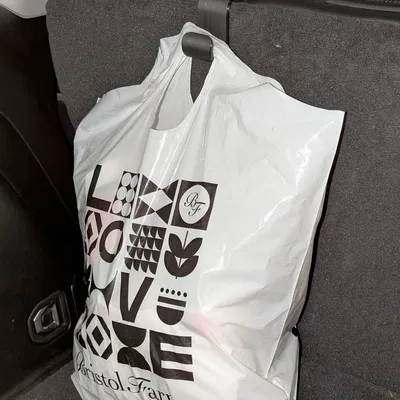 Móc gối đầu ô tô treo túi đi chợ trong cốp (Car Headrest Hook for Grocery Bags)