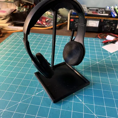 Stand tai nghe đơn giản (another headphone stand)