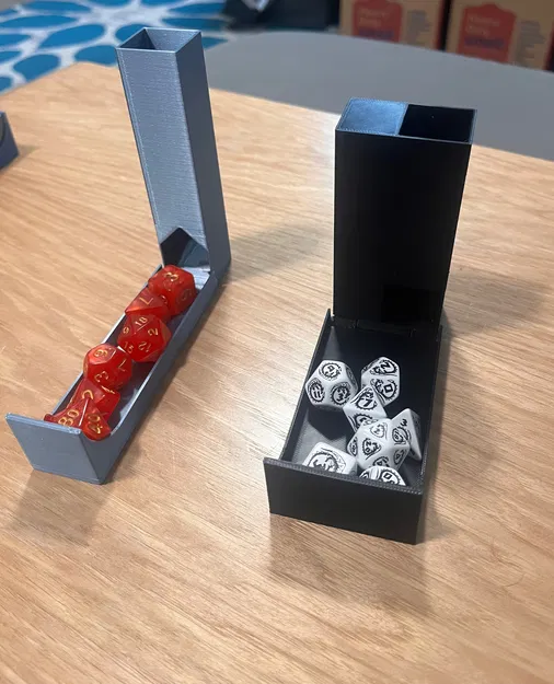 Hộp Xúc Xắc Gập Gọn – Folding Dice Box / Dice Tower - Image 1