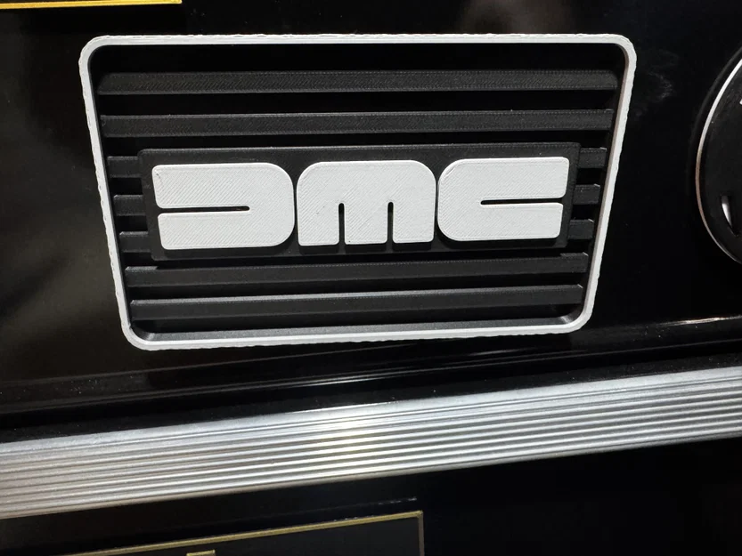 Logo DMC DeLorean - Image 1