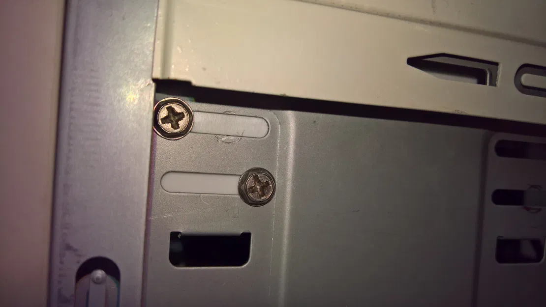 Khay hot swap HDD 3,5" cho khe 5,25" trên case PC - Image 8