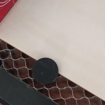 Bộ dẫn hướng cho laser – tấm gỗ