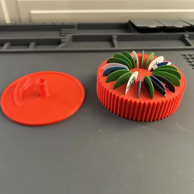 Hộp đựng pick guitar xoay (Guitar pick holder)