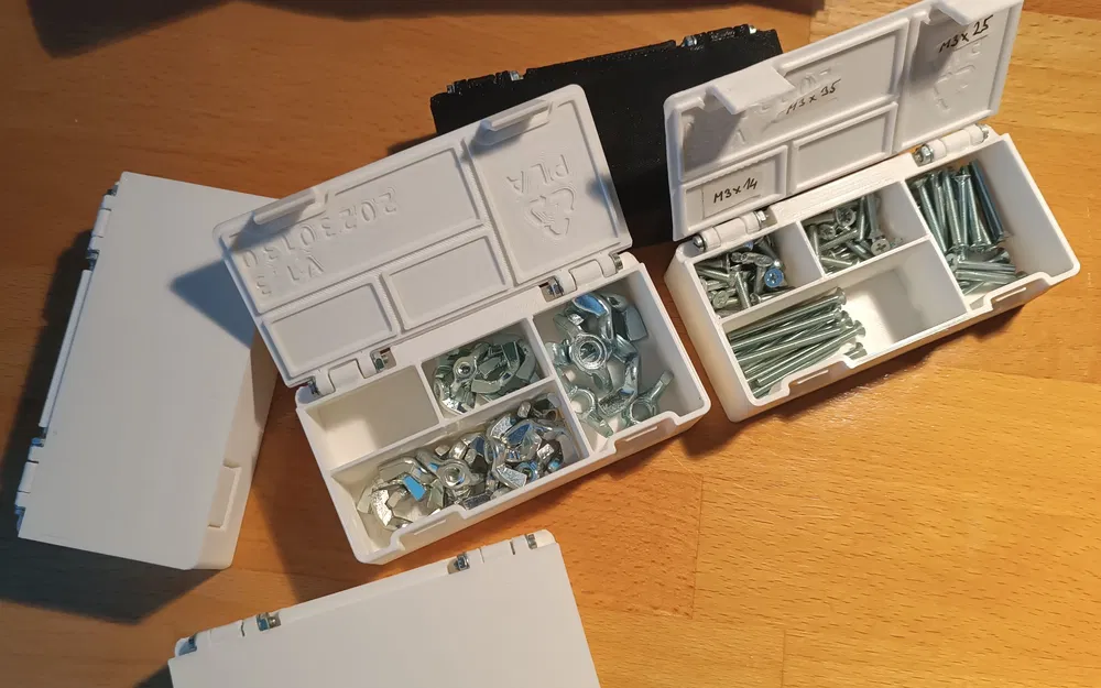 Hộp nhỏ có chốt gài (Small latching box) - Image 2