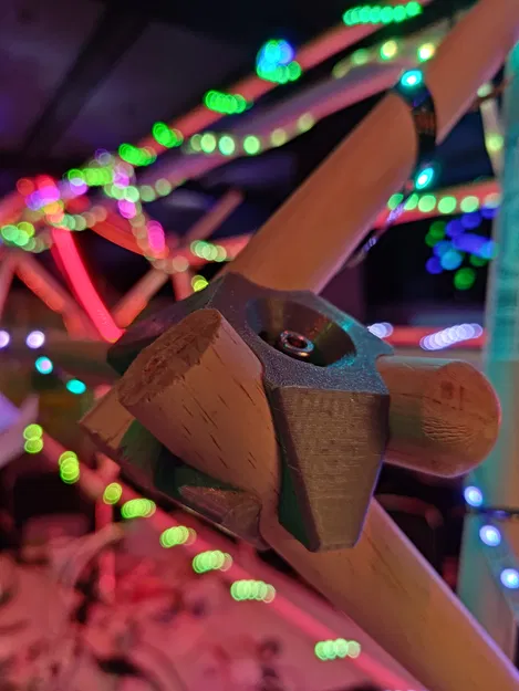 Tri Broom Connector – Khớp nối 3 cán chổi vuông góc - Image 1