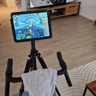 Giá đỡ iPad gắn tripod cho Zwifties
