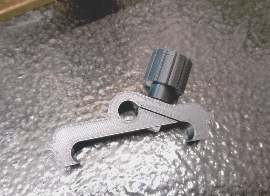 Ngàm gắn dial gauge trục X cho Unimat Emco - Image 1