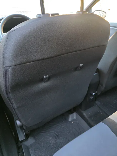 Mod che lỗ sau khi tháo bàn ghế sau Dacia Jogger (Table remove mod) - Image 1