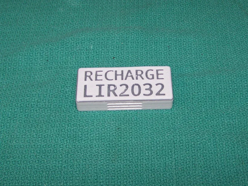 Hộp nam châm cho pin cúc áo CR2032 hoặc nhỏ hơn - Image 2