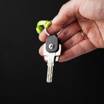 KeyMini: Bộ sắp xếp chìa khóa hybrid tối giản