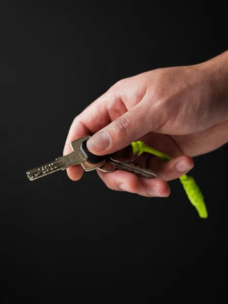 KeyMini: Bộ sắp xếp chìa khóa hybrid tối giản - Image 3