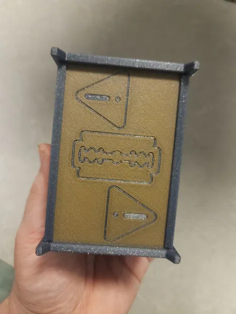 Hộp An Toàn Bỏ Lưỡi Dao Cạo (Razor Safety Bin) - Image 2