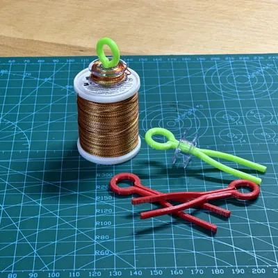 Giá giữ bobbin nhỏ gọn, hữu dụng