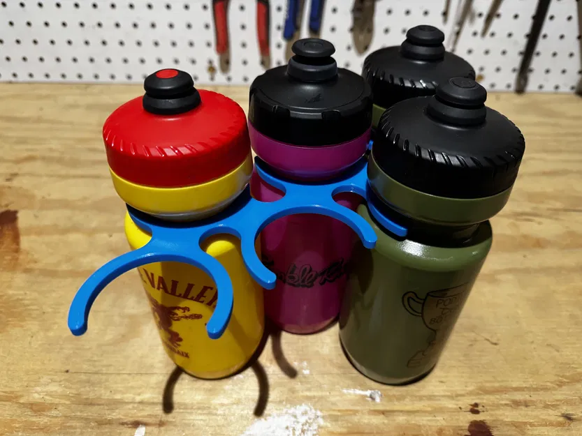 Kẹp 6 chai nước cho xe đạp (Bike Bottle 6 Pack Clip) - Image 1