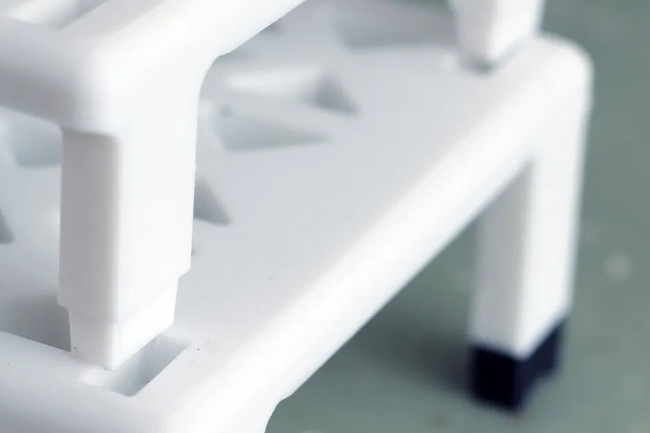 Bàn xếp chồng tiết kiệm chỗ kèm vớ chân (Space-saving stackable tables with socks) - Image 5