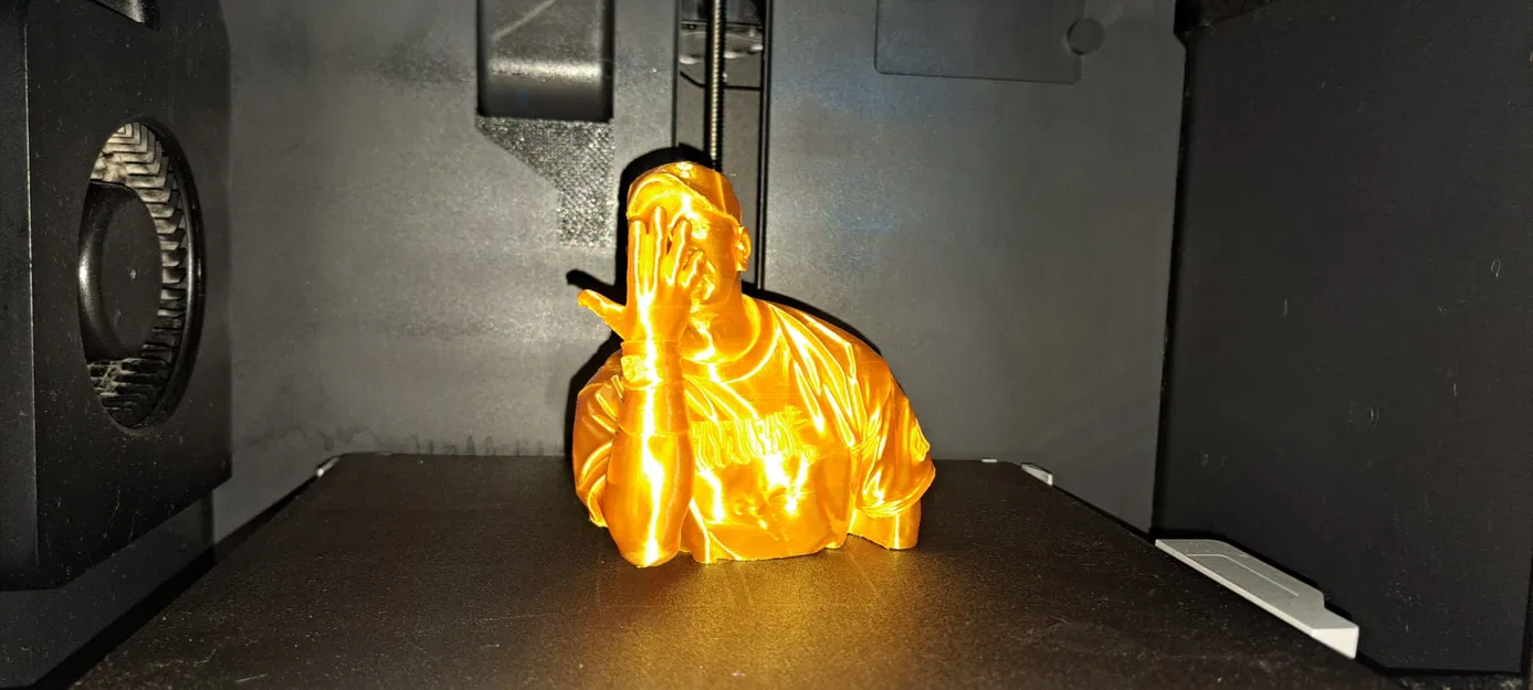 JONH CENA BUSTO - Image 1