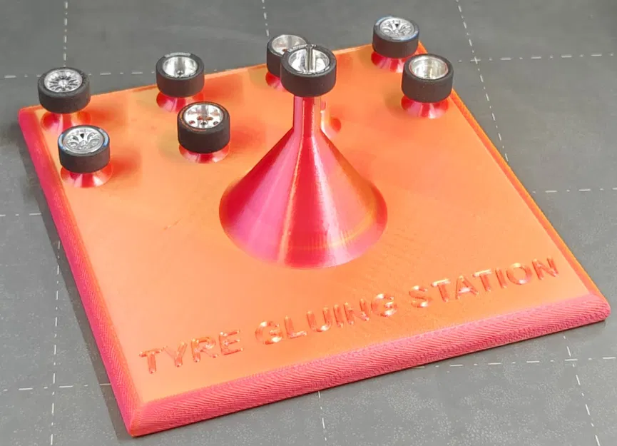 Trạm Dán Lốp (Tyre Gluing Station) cho slot car 1/32 - Image 1