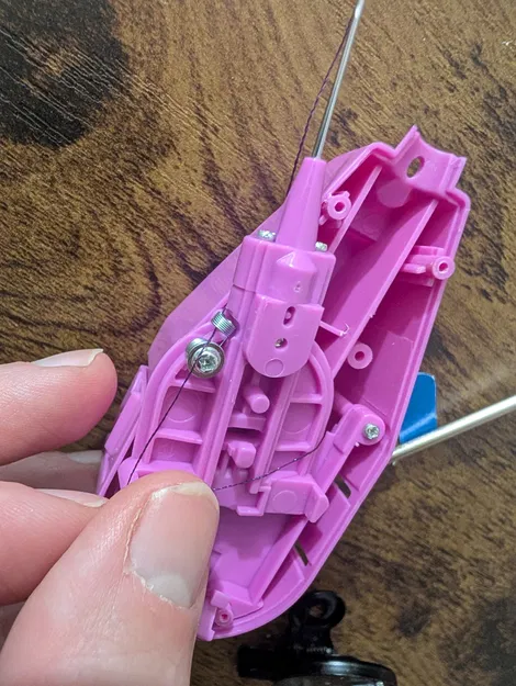 Ống suốt (spool) thay thế cho máy may trẻ em Stich n Sew - Image 2