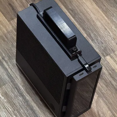 Hệ thống gắn màn hình mặt trước cho Framework Desktop