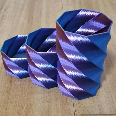 Giá Đỡ Bút / Stojan Na Tužky