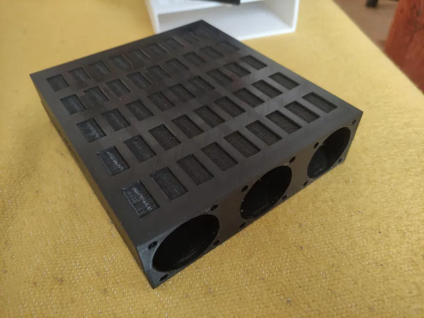 ŠUPLÍK do PC (Ngăn kéo cho PC vị trí 5,25") - Image 1