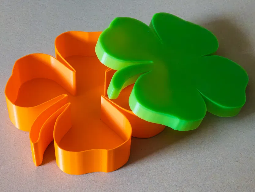 Hộp quà cỏ bốn lá (Kleeblatt Geschenkbox / Cloverleaf gift box) - Image 2