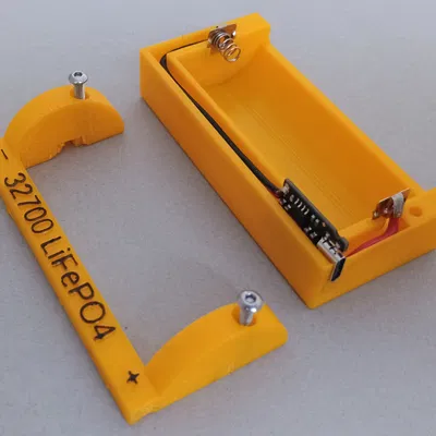 LiFePo4Charger – Bộ sạc pin LiFePO4 32700 đơn giản