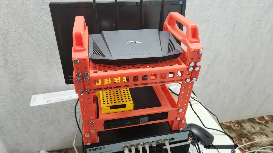 Kệ 10 inch tích hợp keystone patch panel - Image 1
