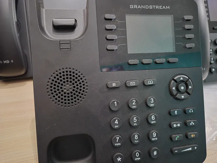 Móc gác ống nghe Grandstream GXP2135 (Phone Hook) - Image 4