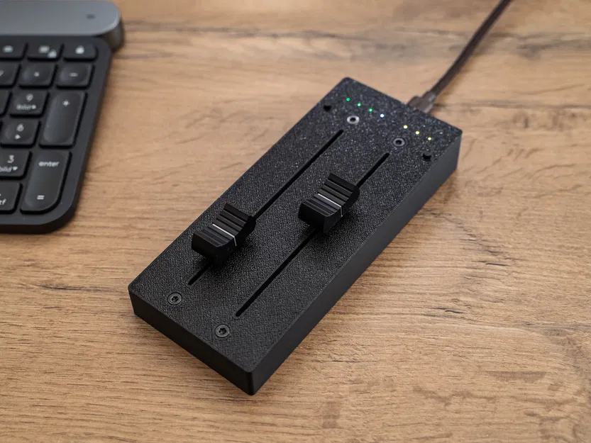 Bộ điều khiển USB MIDI Fader controller - Image 1